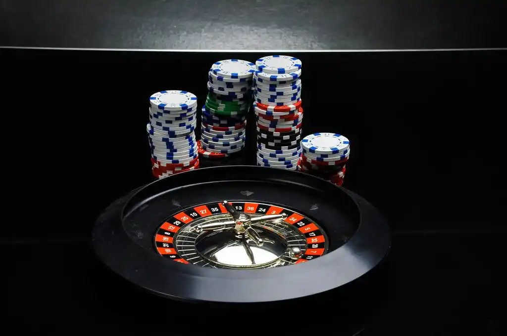 Sports betting section at 18club covering basketball and football